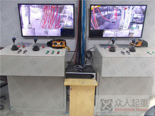 双梁抓斗控制室